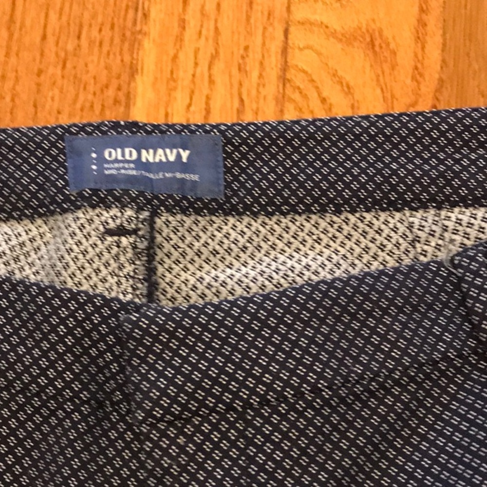Old Navy~Harper~Cropped 💙 - Picture 6 of 10